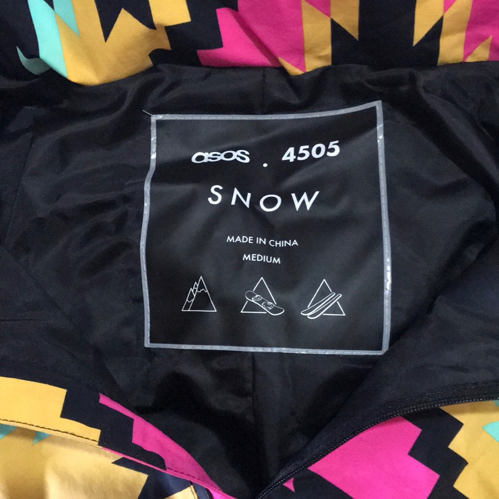 Snow jacket - Picture 3 of 3